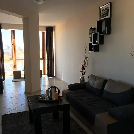 شقة Natasha Beachside بوموري