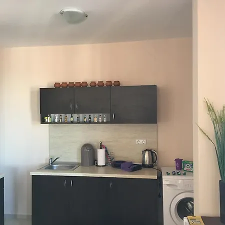 شقة Natasha Beachside بوموري