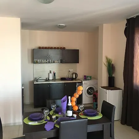 شقة Natasha Beachside