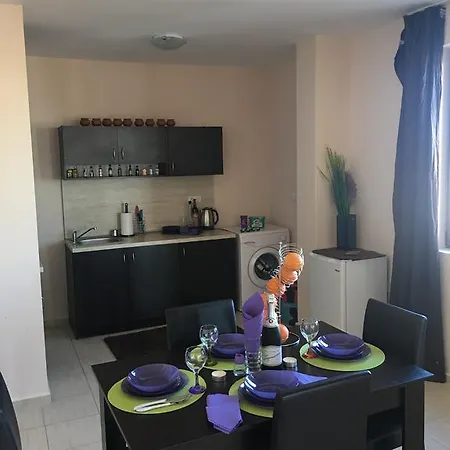 Natasha Beachside شقة بوموري