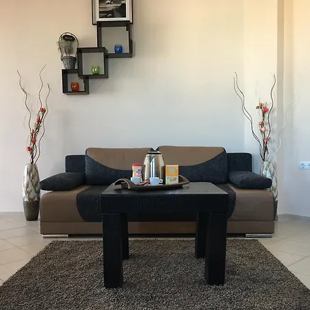 Natasha Beachside Apartment